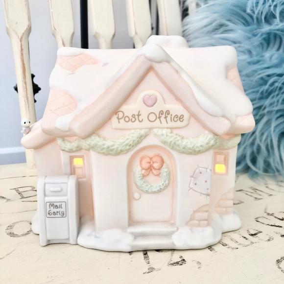 Precious Moments Other - Precious Moments, Lighted Post Office, Vintage 1998, Very Nice Condition